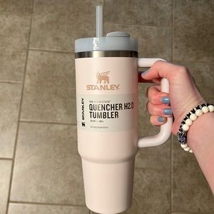 Brand New Stanley 30z Quencher H2.0 Tumbler in Rose Quartz